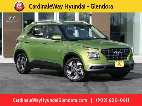 Certified 2024 Hyundai Venue SEL image 1