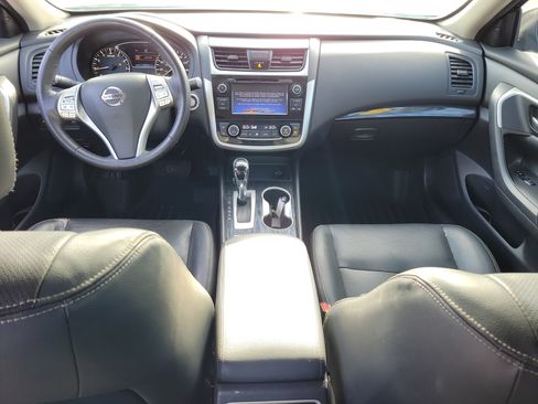 Used 2018 Nissan Altima 2.5 SL w/ 2.5 SL Technology Package FWD image 15