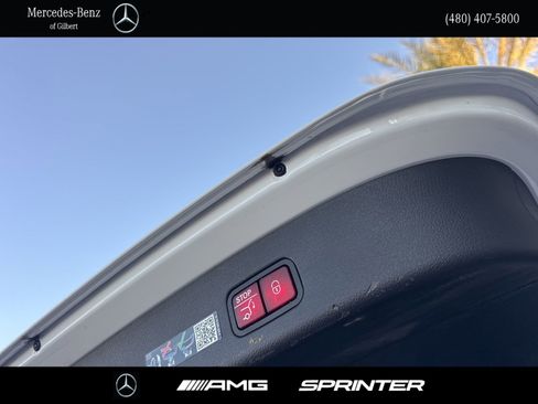 Used 2023 Mercedes-Benz GLC 300 GLC 300 image 7