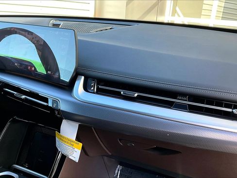 Used 2024 BMW X1 M35i w/ M Sport Professional Package image 16