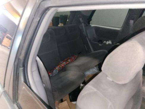 Used 2005 Toyota Sienna LE FWD image 28