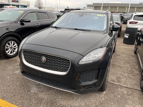 Used 2019 Jaguar E-PACE S image 4