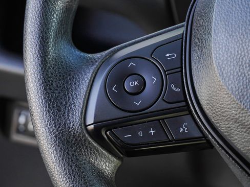 Certified 2025 Toyota RAV4 XLE image 32