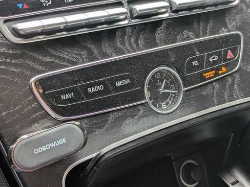 Used 2019 Mercedes-Benz C 300 Sedan image 31