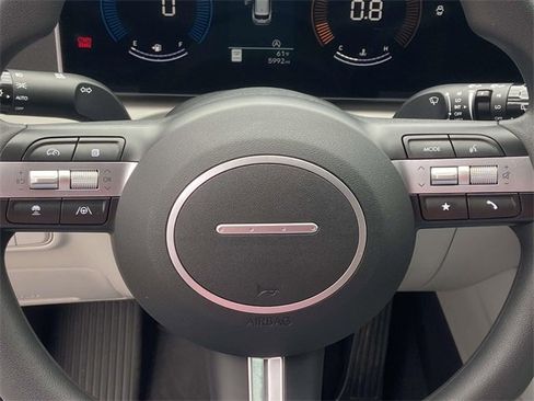 Certified 2025 Hyundai Tucson SE image 17