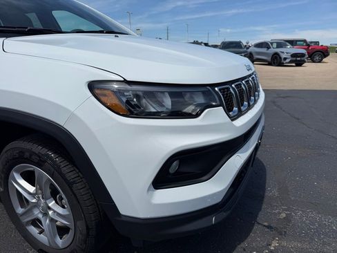 Used 2024 Jeep Compass Latitude AWD/4WD image 24