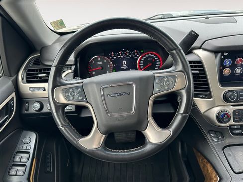 Used 2016 GMC Yukon XL Denali w/ Open Road Package image 12