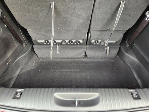 New 2026 Chrysler Pacifica Limited w/ Uconnect Theater Family Group image 22