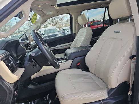 Used 2023 Ford Expedition Max Platinum image 17