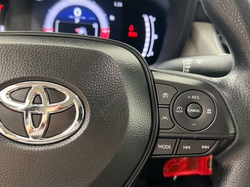 Used 2026 Toyota Corolla LE FWD image 19
