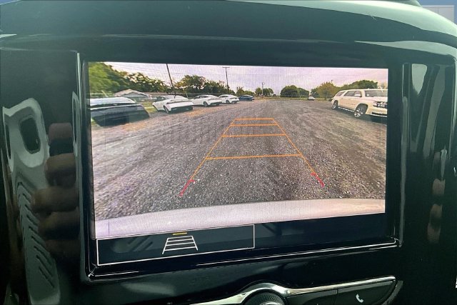 Used 2021 Chevrolet Traverse LS FWD image 14