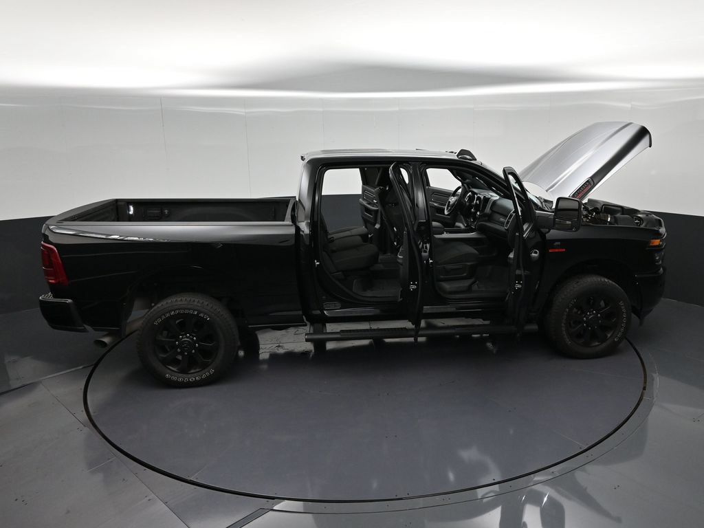 Used 2025 RAM 2500 Big Horn AWD/4WD image 37