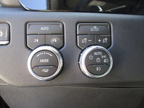 New 2026 GMC Sierra 1500 Elevation AWD/4WD image 17