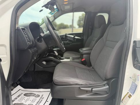 Used 2023 Nissan Frontier S AWD/4WD image 10