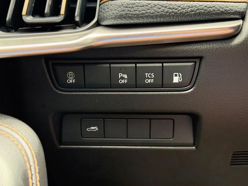 Used 2025 MAZDA CX-90 Plug-In Hybrid w/ Preferred AWD/4WD image 17