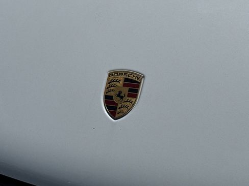 New 2025 Porsche Macan image 12