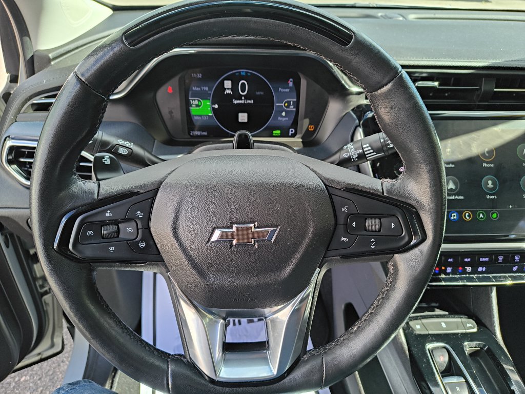 Used 2023 Chevrolet Bolt EUV Premier w/ Sun & Sound Package FWD image 14