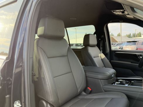 New 2026 Chevrolet Suburban LT w/ Comfort Package image 22