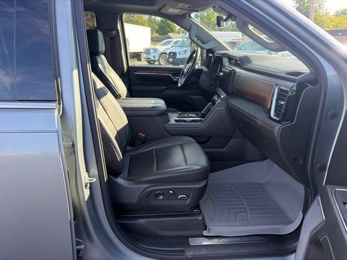 Used 2024 GMC Sierra 3500 Denali w/ Denali Reserve Package AWD/4WD image 30