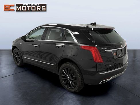 Used 2018 Cadillac XT5 Platinum w/ Driver Assist Package AWD/4WD image 4