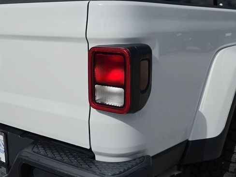 Used 2020 Jeep Gladiator Sport AWD/4WD image 39