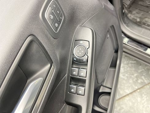 Used 2022 Ford Escape Titanium w/ Class II Trailer Tow Package image 10