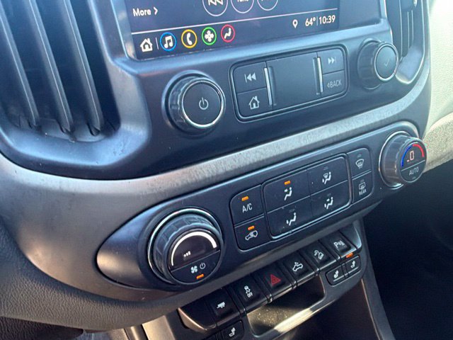 Used 2020 Chevrolet Colorado Z71 w/ Z71 Midnight Edition AWD/4WD image 26