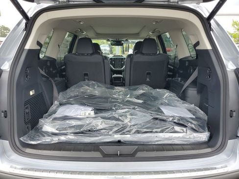 Used 2025 Subaru Ascent Limited w/ Popular Package #1 image 9