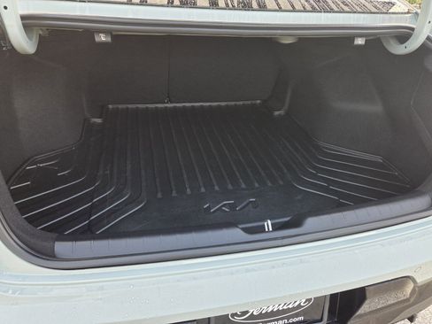 Used 2025 Kia K4 GT-Line Turbo image 15