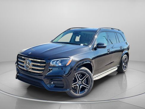New 2026 Mercedes-Benz GLS 450 4MATIC image 2