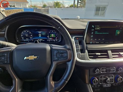 Used 2024 Chevrolet Suburban High Country w/ Advanced Technology Package image 6