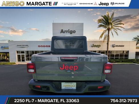 Used 2020 Jeep Gladiator Sport w/ Quick Order Package 24S AWD/4WD image 7