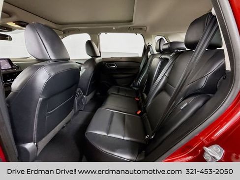 Certified 2021 Nissan Rogue SV w/ Premium Package image 9