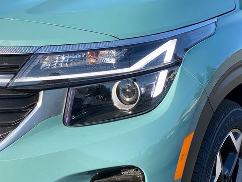 New 2026 Kia Seltos S image 8