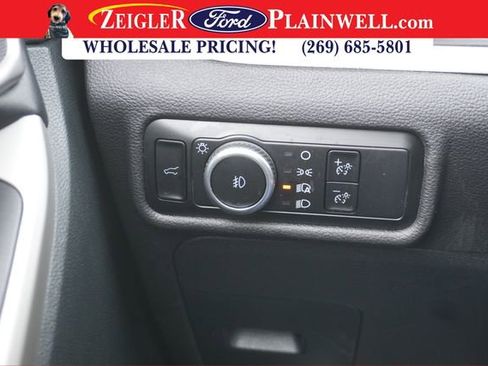 Used 2024 Ford Explorer XLT w/ Equipment Group 202A image 26
