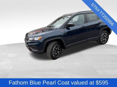 New 2026 Jeep Compass Trailhawk image 3