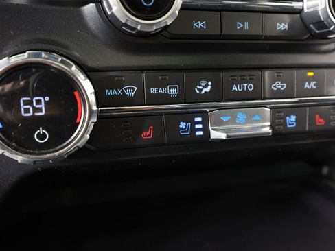 Used 2021 Ford F150 Lariat AWD/4WD image 38