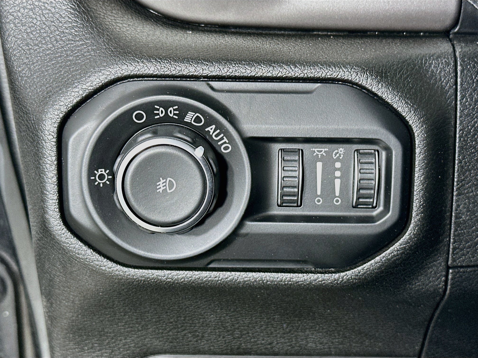 Used 2020 Jeep Wrangler Unlimited Sport S AWD/4WD image 10