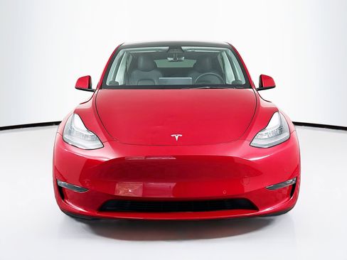 Used 2021 Tesla Model Y Long Range AWD/4WD image 2