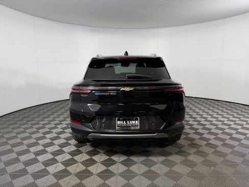 Used 2024 Chevrolet Equinox EV LT image 7
