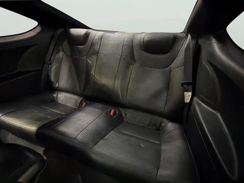 Used 2013 Hyundai Genesis 3.8 image 29