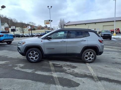 Certified 2022 Jeep Compass Trailhawk w/ Sun and Sound Group image 4