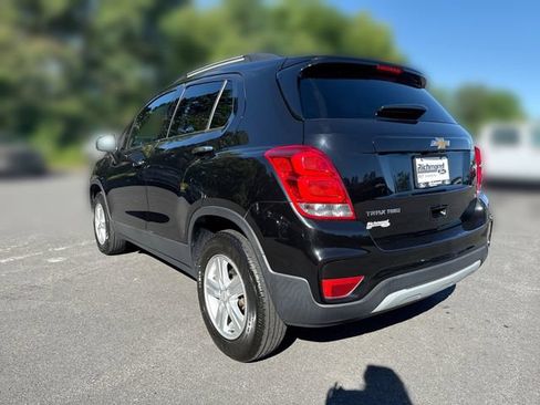 Used 2019 Chevrolet Trax LT w/ LT Convenience Package AWD/4WD image 6