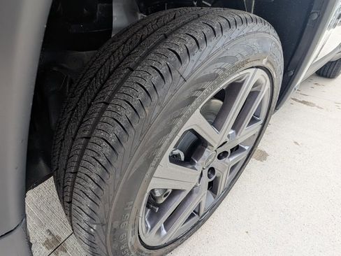 New 2025 Jeep Compass Limited w/ Sun & Sound Group image 39