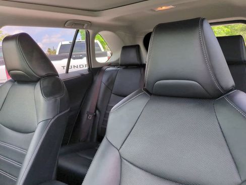 Certified 2021 Toyota RAV4 Limited AWD/4WD image 8