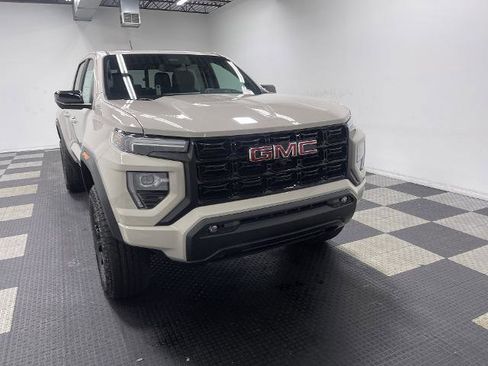 New 2026 GMC Canyon Elevation w/ Convenience Package image 5