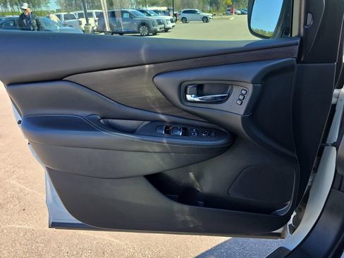 Used 2023 Nissan Murano Platinum w/ Cargo Package FWD image 32