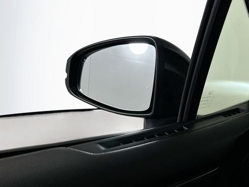 Used 2018 Honda Clarity Touring image 16