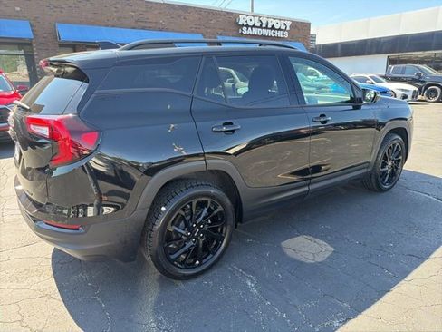 Used 2023 GMC Terrain SLT w/ Elevation Edition AWD/4WD image 6
