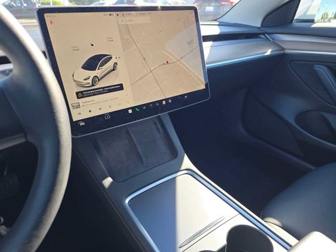 Used 2023 Tesla Model 3 Standard Range image 27